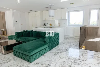 Na prenájom 3-izbový byt, 290 m², Bratislava-Petržalka, Lužná