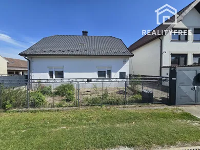 Domy na prenájom 4-izbový, Gabčíkovo · €1 200