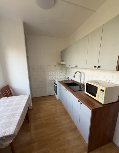 Mieszkania na wynajem, 3-pokojowe, Bratislava-Ružinov · €900