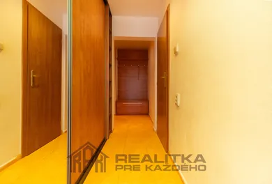 Na predaj 2-izbový byt, 60 m², Ružomberok, Vavra Šrobára