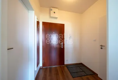 Na prenájom 1-izbový byt, 41 m², Bratislava-Ružinov, Jégého