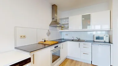 Na predaj 2-izbový byt, 57 m², Bratislava-Nové Mesto, Bajkalská 9