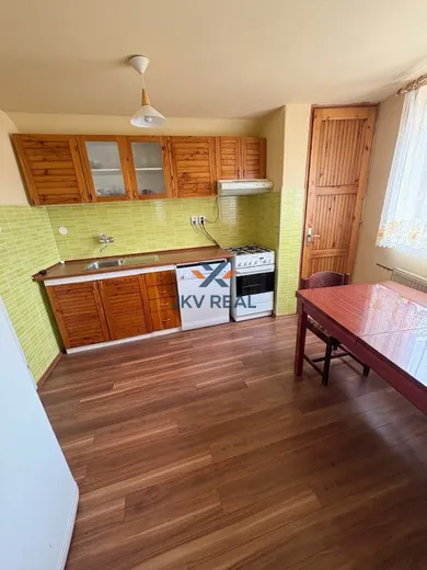 Na prenájom 2-izbový byt, 54 m², Zvolen, Borovianska