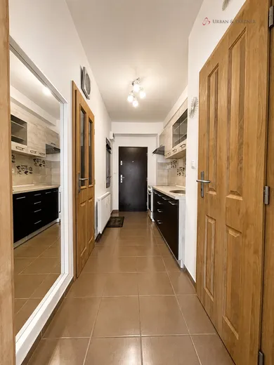 Na predaj 1-izbový byt, 37 m², Bratislava-Staré Mesto, Benediktiho