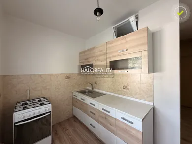 Na predaj 2-izbový byt, 57 m², Banská Bystrica, Sadová