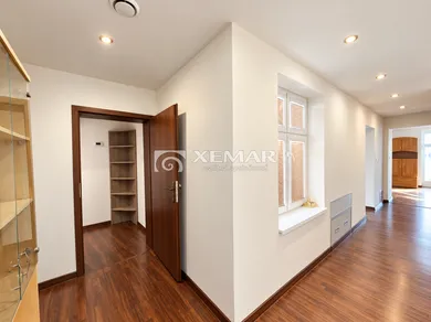 Na predaj 5-izbový dom, 100 m², Vlkanová
