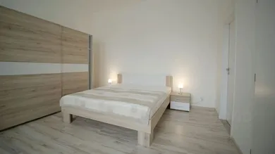 Na prenájom 2-izbový byt, 68 m², Bratislava-Staré Mesto, Obchodná