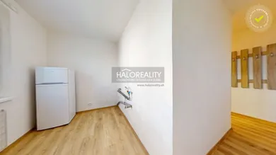 Na predaj 1-izbový byt, 38 m², Lučenec