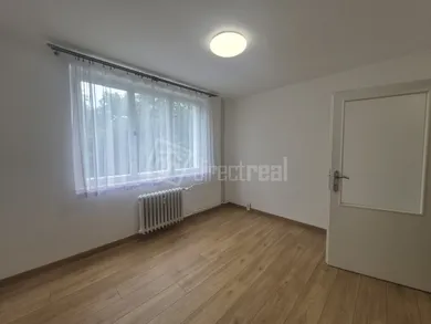 Na prenájom 4-izbový byt, 73 m², Trenčín, Považská