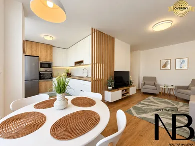 Na prenájom 2-izbový byt, 62 m², Trenčín, Bezručova