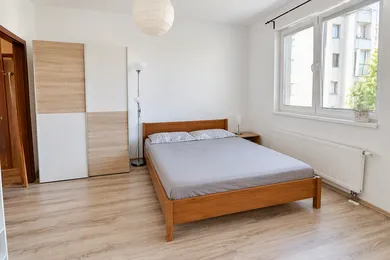 Na predaj 1-izbový byt, 37 m², Bratislava-Dúbravka, Nejedlého