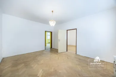 Na predaj 3-izbový byt, 80 m², Banská Bystrica
