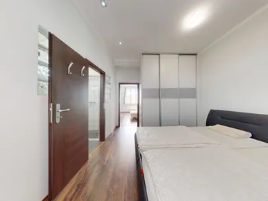 Na predaj 2-izbový byt, 36 m², Bratislava-Ružinov, Prievozská