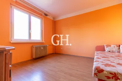 Na predaj 3-izbový byt, 67 m², Rimavská Sobota