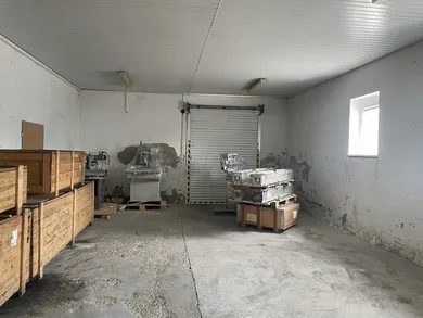 Na prenájom objekt, 340 m², Komárno