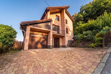 Будинки на продаж, Považská Bystrica · €289 000