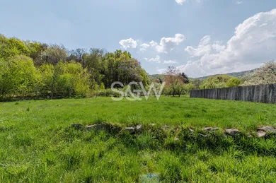 Na predaj pozemok, 150 m², Bratislava-Dúbravka