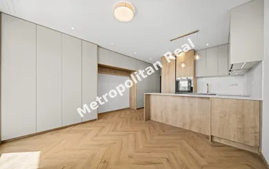 Eladó lakások, 4-szobás, Bratislava-Petržalka · €208 900