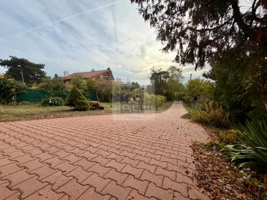Na prenájom 1-izbový byt, 109 m², Nitra, Hornozoborská