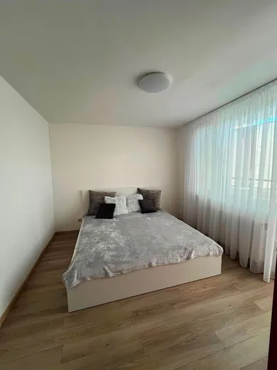 Mieszkania na wynajem, 1-pokojowe, Bratislava-Petržalka · €650