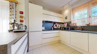 Na predaj 5-izbový dom, 182 m², Bratislava-Rusovce, Bronzová