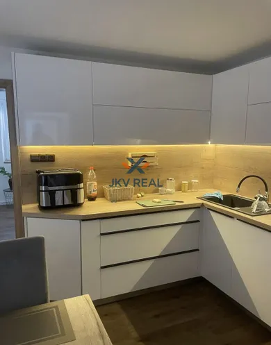 Byty na predaj 3-izbový, Banská Bystrica · €255 000