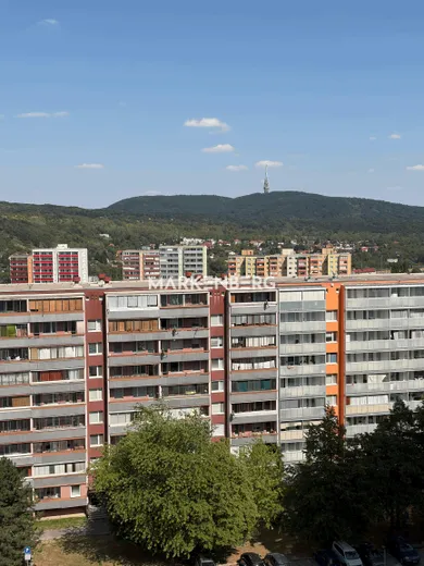 Na predaj 3-izbový byt, 84 m², Bratislava-Dúbravka