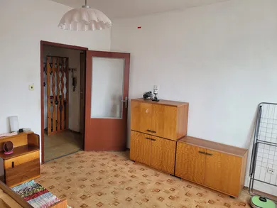 Na predaj 2-izbový byt, 50 m², Brezno, Černákova