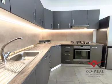 Byty na predaj 3-izbový, Nové Mesto nad Váhom · €156 000