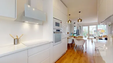 Na predaj 4-izbový dom, 130 m², Šamorín, Dolná