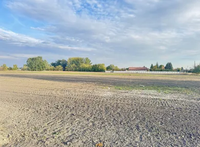 Na predaj pozemok, Dunajská Streda, Ulica Gyullu Szabóa