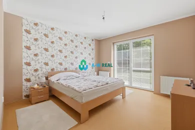 Na predaj dom, 319 m², Dunajská Streda