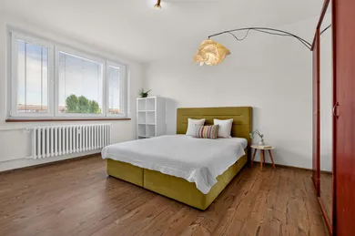 Na prenájom 3-izbový byt, 73 m², Senec, Inovecká