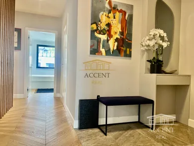 Na prenájom 4-izbový byt, 108 m², Bratislava-Staré Mesto, Mýtna