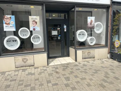 Kiadó kereskedelmi ingatlanok, Bratislava-Staré Mesto · €3250