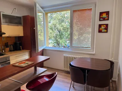 Na predaj 2-izbový byt, 62 m², Trenčín, Dlhé Hony