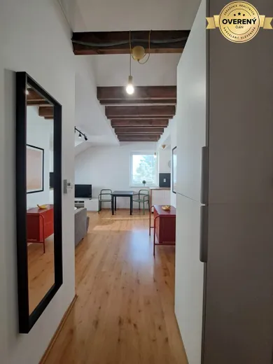 Na prenájom 1-izbový byt, 38 m², Poprad, Dostojevského