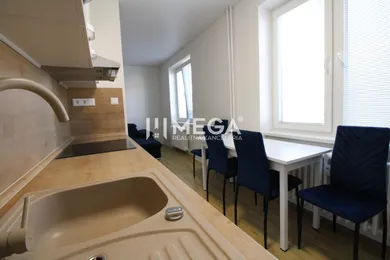 Kiadó lakások, 2-szobás, Humenné · €590