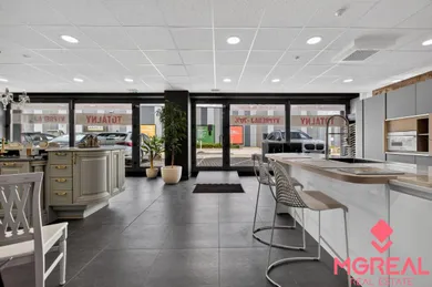 Komerčné priestory na prenájom, Bratislava-Ružinov · €4 284