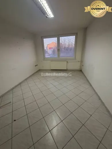 Na prenájom komerčné v Nové Zámky · €220 · Dokončené