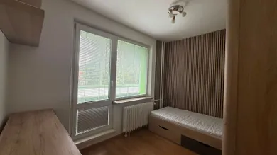 Na prenájom 4-izbový byt, 76 m², Banská Bystrica, Ružová