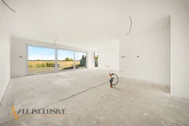 Na predaj 4-izbový dom, 118 m², Nesvady
