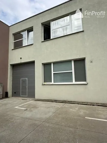Na prenájom komerčné, 177 m², Bratislava-Nové Mesto, Račianska
