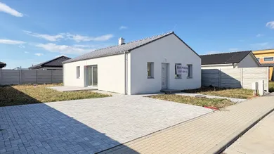 Houses for sale, 5-room in Hviezdoslavov · €359,000