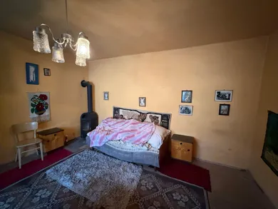 Na prenájom 4-izbový dom, 200 m², Levice, Sikenica