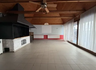 Na predaj objekt, 300 m², Bratislava-Vrakuňa, Vŕbová