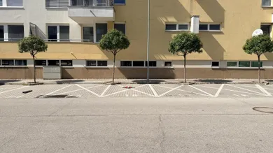 Na prenájom objekt, 13 m², Bratislava-Ružinov, Galvaniho