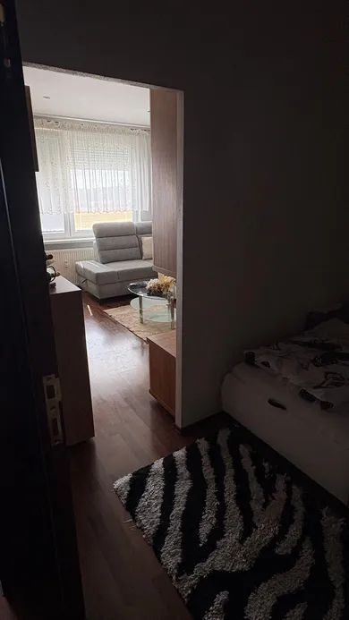 Na predaj 3-izbový byt, 62 m², Levice, Mochovská ul.