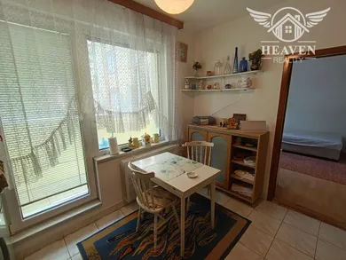 Na predaj 4-izbový byt, 81 m², Komárno, Gazdovská ul.