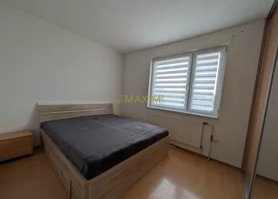Na predaj 4-izbový byt, 88 m², Bratislava-Petržalka, Wolkrova